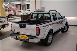 Nissan NP300